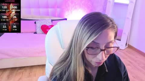 Scarlett online show from 04-10-26, 11:48