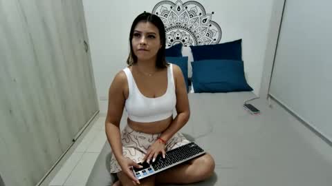 Scarlett Evans online show from 03-04-25, 02:17