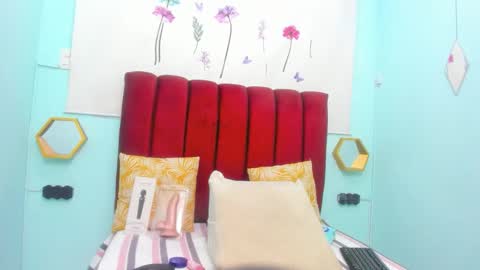 Snapshot of scarlett_fox20 chatting on 01-16-26, 11:36 scarlett_fox20 online show from 01-16-26, 11:36