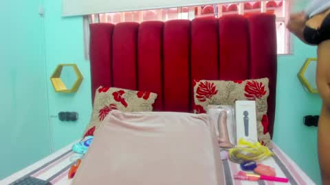 scarlett_fox20 online show from 05-16-26, 12:15