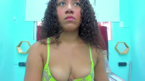 scarlett_fox20 online show from 05-20-26, 01:06