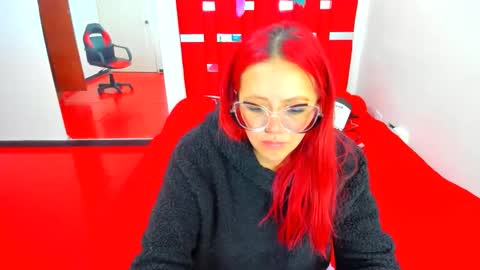 scarlett_red_11 online show from 05-02-26, 05:07