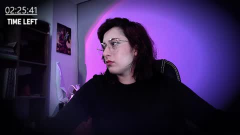 Snapshot of scarlett_sen chatting on 06-29-26, 01:44 Mistress Scarlett online show from 06-29-26, 01:44
