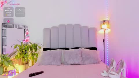  Scarlett Steelee  Independent Model online show from 06-15-26, 11:07