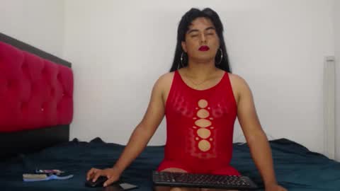 Snapshot of scarlett_tomsomp chatting on 02-09-25, 06:01 scarlett online show from 02-09-25, 06:01