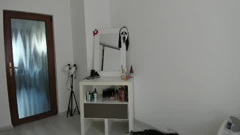scarlettjakobs online show from 05-24-26, 05:23