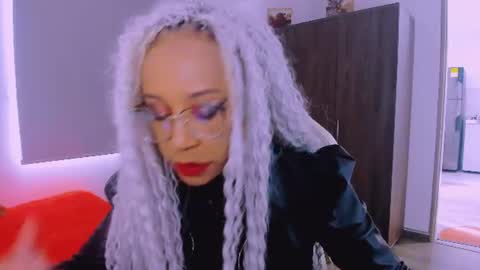 Snapshot of scarlettmalbec chatting on 07-11-26, 08:55 Scarlett online show from 07-11-26, 08:55