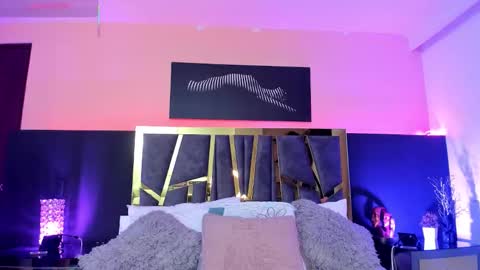 scarlettorres online show from 11-19-25, 06:41