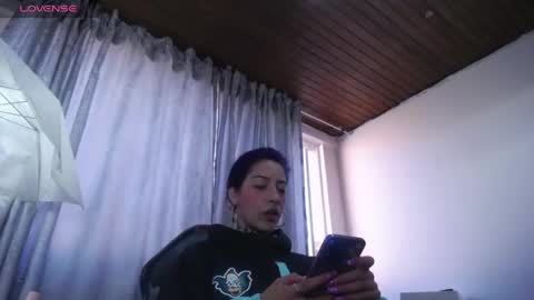 Snapshot of scarllett_bdsm chatting on 05-09-26, 12:43 Scarllett online show from 05-09-26, 12:43