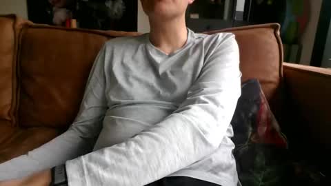 Snapshot of schaakzet chatting on 03-24-26, 04:12 Marcel online show from 03-24-26, 04:12