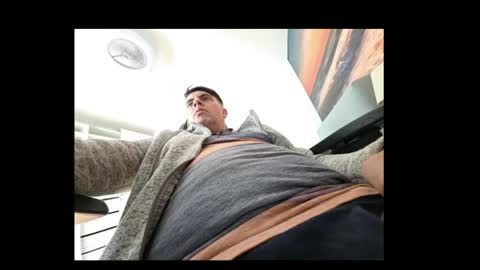 schosch01 online show from 04-24-26, 12:40