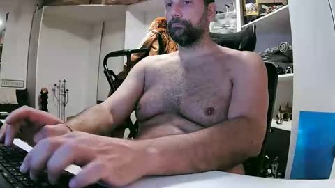 Snapshot of scorpion_cock chatting on 03-09-26, 08:35 scorpion_cock online show from 03-09-26, 08:35