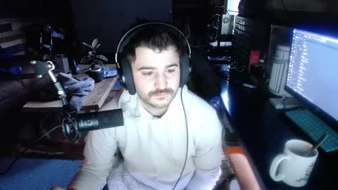 Snapshot of scotchthecat chatting on 12-07-24, 12:02 Sup online show from 12-07-24, 12:02