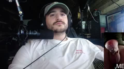 Snapshot of scotchthecat chatting on 12-18-24, 01:26 Sup online show from 12-18-24, 01:26