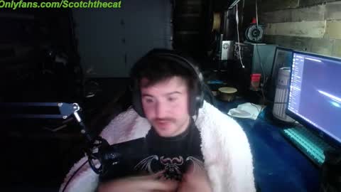 Snapshot of scotchthecat chatting on 12-22-24, 10:25 Sup online show from 12-22-24, 10:25