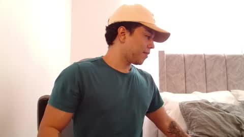 Snapshot of scott_brasher1 chatting on 10-12-25, 09:03 Twitter Scott brasher1 Instagram Camiloestuardo2 online show from 10-12-25, 09:03