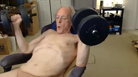 Snapshot of scottalias chatting on 06-04-26, 11:16 Scott online show from 06-04-26, 11:16