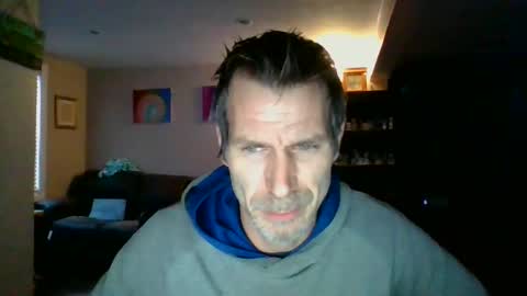 Snapshot of scroach11 chatting on 01-07-25, 01:35 GettOffMyLawn online show from 01-07-25, 01:35