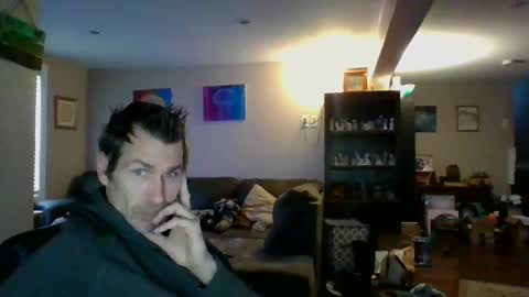 Snapshot of scroach11 chatting on 01-08-25, 02:25 GettOffMyLawn online show from 01-08-25, 02:25