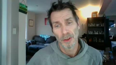 Snapshot of scroach11 chatting on 01-15-25, 05:47 GettOffMyLawn online show from 01-15-25, 05:47