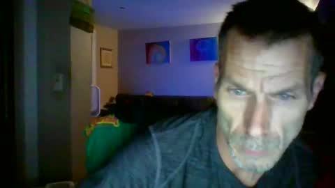 Snapshot of scroach11 chatting on 09-21-25, 02:57 GettOffMyLawn online show from 09-21-25, 02:57