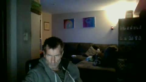 Snapshot of scroach11 chatting on 11-02-25, 07:33 GettOffMyLawn online show from 11-02-25, 07:33