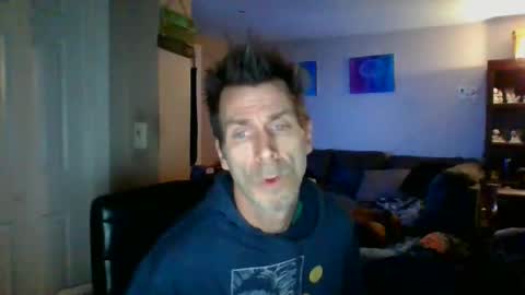 Snapshot of scroach11 chatting on 05-03-26, 09:48 GettOffMyLawn online show from 05-03-26, 09:48