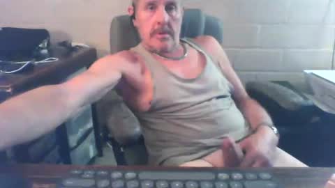 eating pussy  sucking dick online show from 06-08-26, 06:36