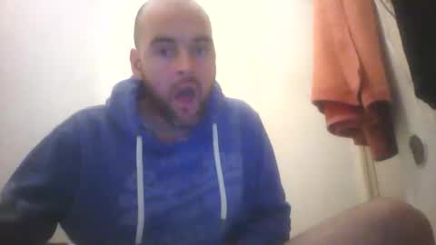 Snapshot of sean20775 chatting on 11-09-25, 07:56 Sean online show from 11-09-25, 07:56