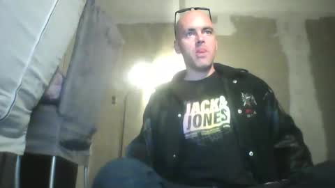 Snapshot of sean20775 chatting on 04-14-26, 07:42 Sean online show from 04-14-26, 07:42