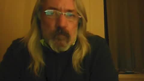 Snapshot of seantheflyer chatting on 12-04-24, 12:08 seantheflyer online show from 12-04-24, 12:08