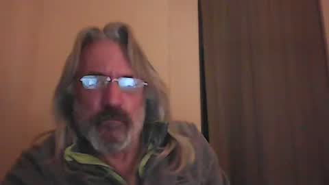 Snapshot of seantheflyer chatting on 12-07-24, 01:03 seantheflyer online show from 12-07-24, 01:03