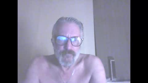 Snapshot of seantheflyer chatting on 09-15-25, 09:26 seantheflyer online show from 09-15-25, 09:26