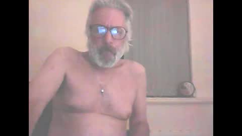 Snapshot of seantheflyer chatting on 09-24-25, 09:29 seantheflyer online show from 09-24-25, 09:29