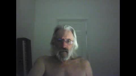 Snapshot of seantheflyer chatting on 02-14-26, 12:40 seantheflyer online show from 02-14-26, 12:40