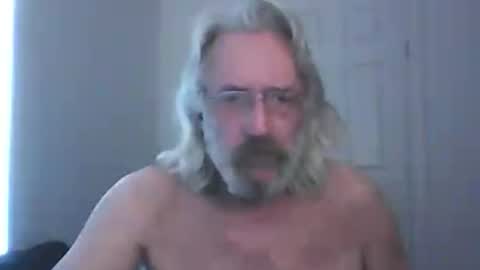 Snapshot of seantheflyer chatting on 06-14-26, 02:08 seantheflyer online show from 06-14-26, 02:08