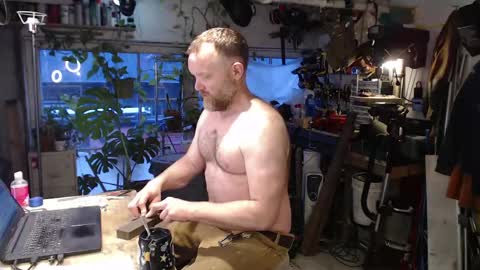 Snapshot of seattlemanwhore chatting on 04-16-26, 02:29 Seattlemanwhore online show from 04-16-26, 02:29
