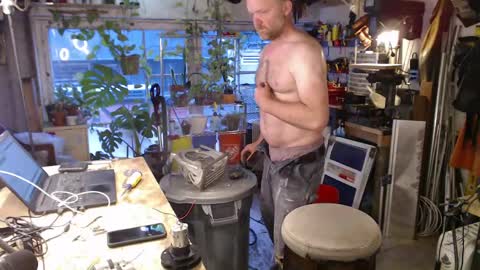 Snapshot of seattlemanwhore chatting on 05-21-26, 02:02 Seattlemanwhore online show from 05-21-26, 02:02