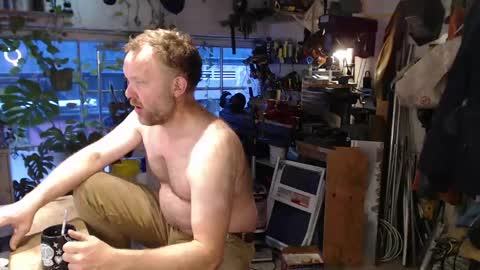 Snapshot of seattlemanwhore chatting on 05-27-26, 02:03 Seattlemanwhore online show from 05-27-26, 02:03
