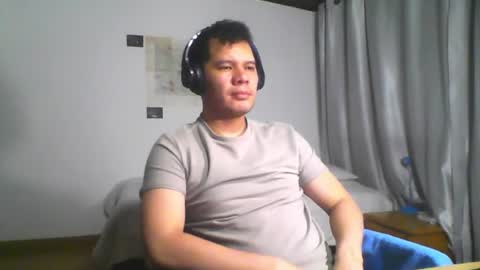 Snapshot of seb5759 chatting on 07-06-26, 06:21 seb5759 online show from 07-06-26, 06:21