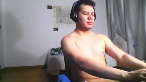 Snapshot of seb5759 chatting on 07-09-26, 05:11 seb5759 online show from 07-09-26, 05:11