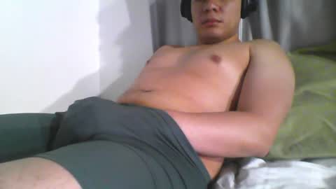 Snapshot of seb5759 chatting on 07-13-26, 01:19 seb5759 online show from 07-13-26, 01:19