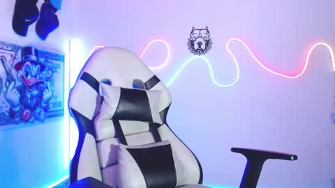 Sebastian online show from 03-25-26, 05:41