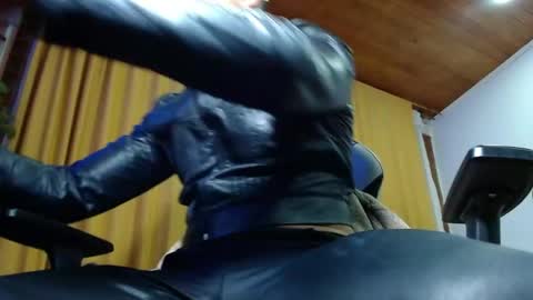 Snapshot of sebastian_025 chatting on 05-29-26, 04:43 Sebastian online show from 05-29-26, 04:43