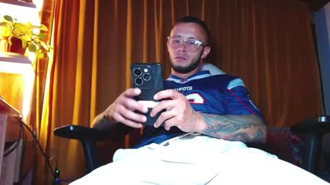 Snapshot of sebastian_025 chatting on 06-05-26, 03:57 Sebastian online show from 06-05-26, 03:57