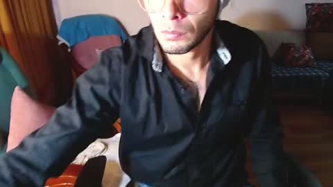 Snapshot of sebastian_025 chatting on 06-28-26, 09:26 Sebastian online show from 06-28-26, 09:26