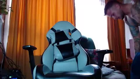 Snapshot of sebastian_025 chatting on 07-22-26, 06:54 Sebastian online show from 07-22-26, 06:54