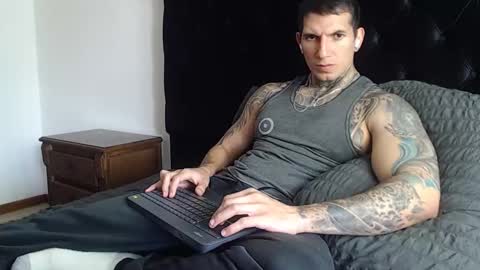 Sebastian online show from 01-12-26, 06:24