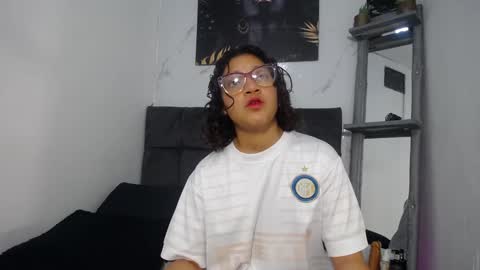 Snapshot of sebastian_n_alinson chatting on 12-04-24, 03:04 sebastian n alinson online show from 12-04-24, 03:04