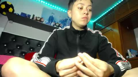 Snapshot of sebastian_posse chatting on 05-02-26, 02:16 Myystiic online show from 05-02-26, 02:16